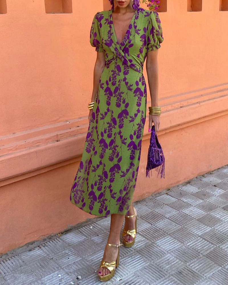 Pritchard™ | A-Line V-Neck Dress with Leaf Pattern