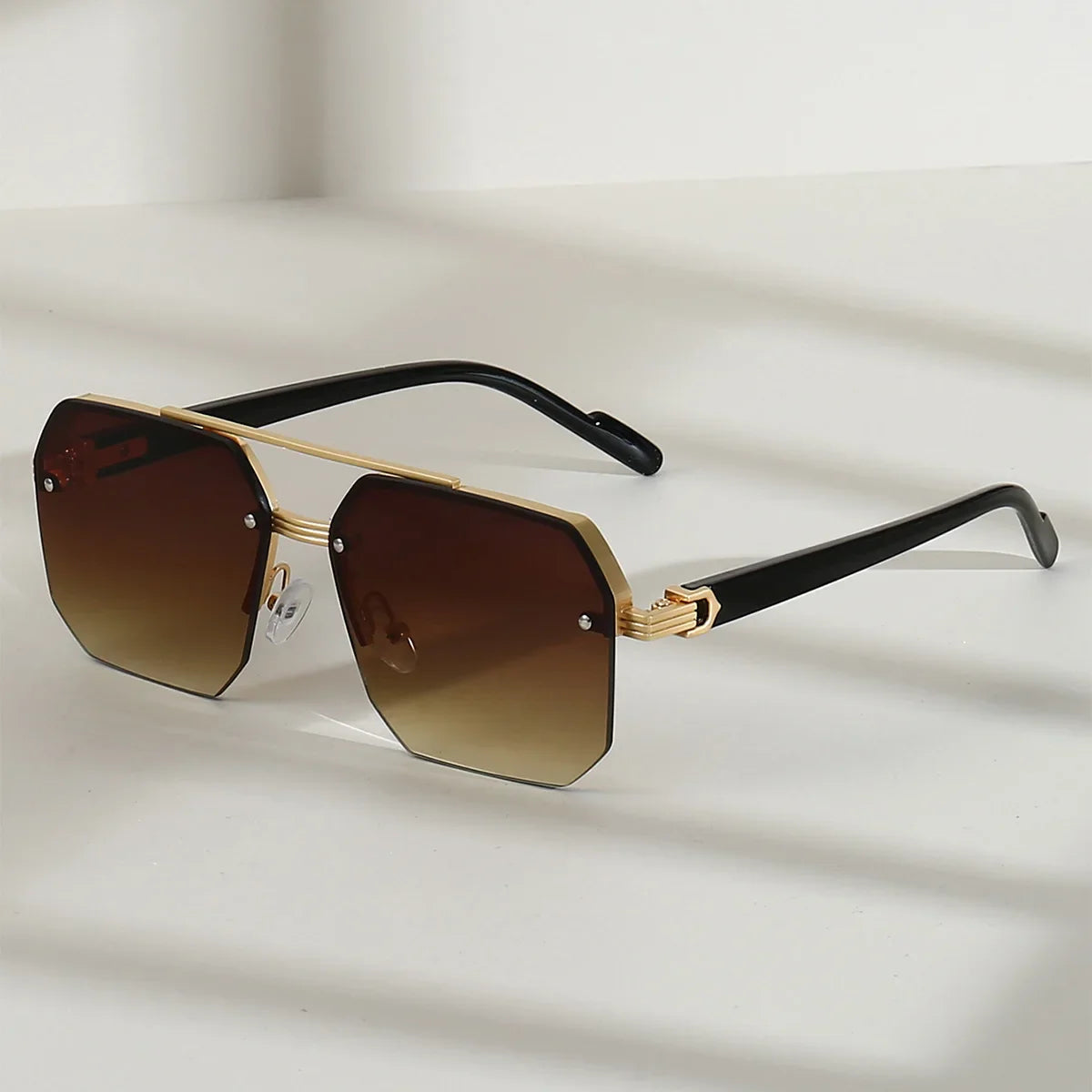 Brackenwood™ | Classic Aviator Metal Frame Sunglasses